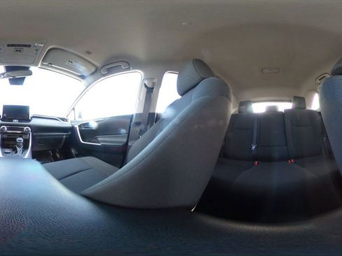 Used 2025 Toyota RAV4 LE image 41