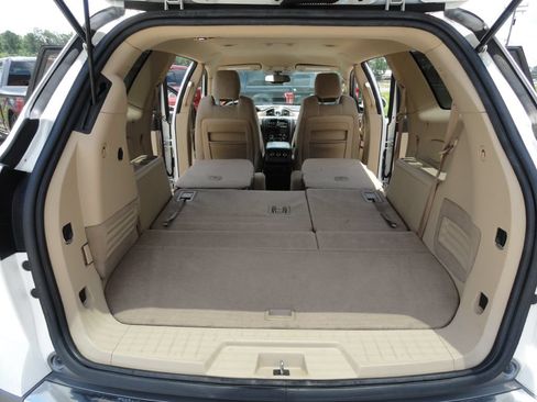 Used 2011 Buick Enclave CX FWD image 15