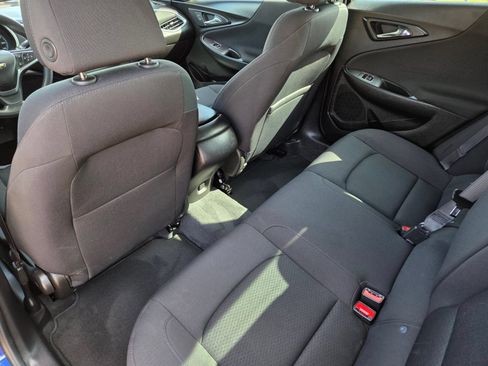 Used 2023 Chevrolet Malibu LS FWD image 23