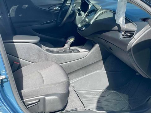 Used 2024 Chevrolet Malibu RS image 5