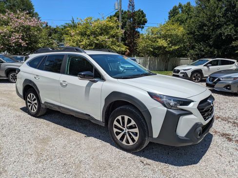 Certified 2024 Subaru Outback Premium AWD/4WD image 2