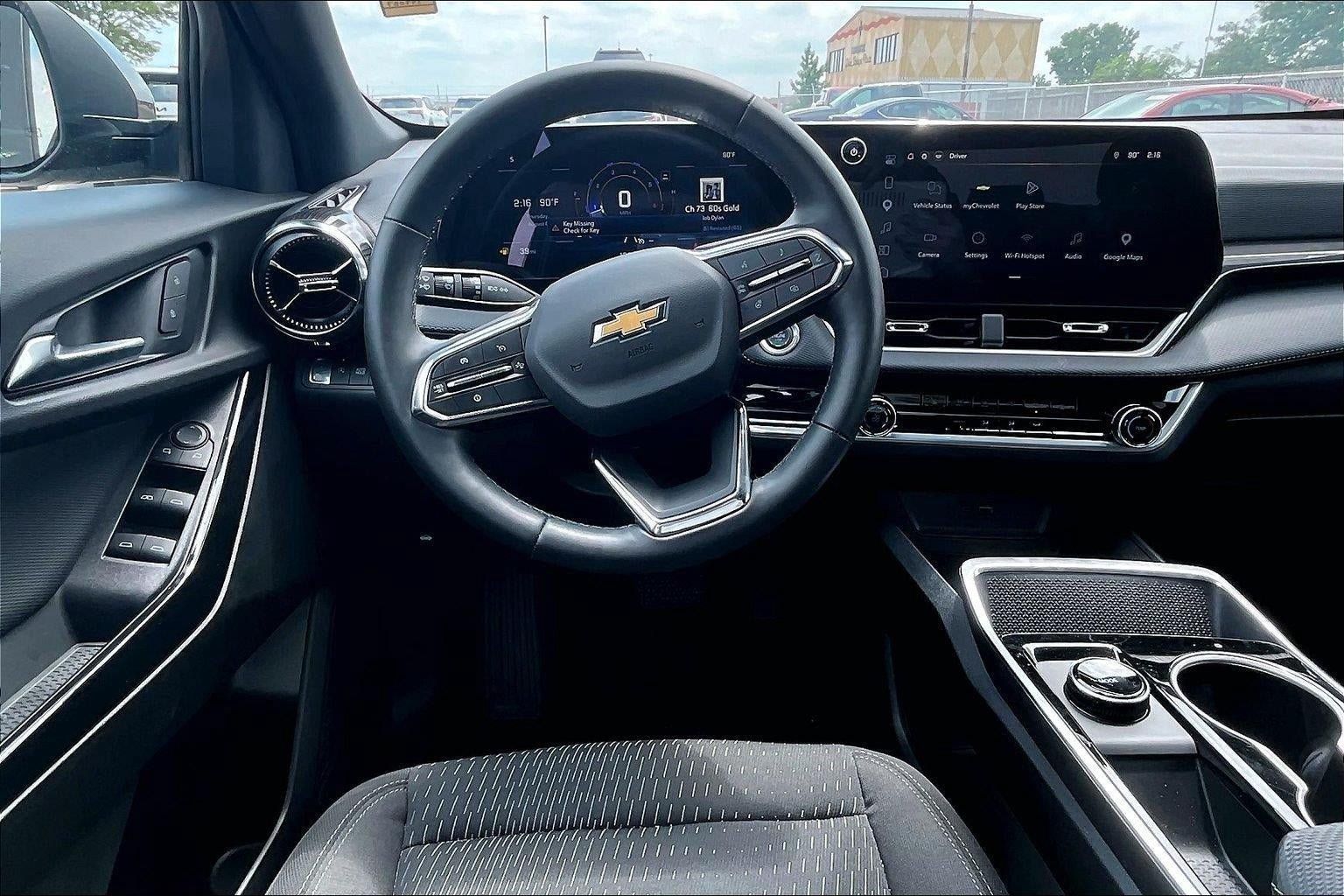 Used 2026 Chevrolet Equinox LT FWD image 5