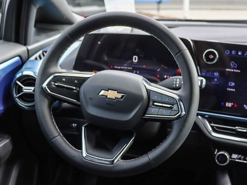 Used 2026 Chevrolet Equinox EV LT image 14