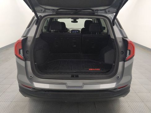 Used 2023 GMC Terrain SLE w/ Driver Convenience Package image 29