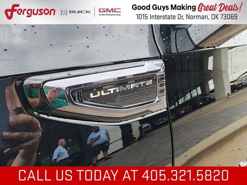 New 2026 GMC Yukon Denali Ultimate AWD/4WD image 10