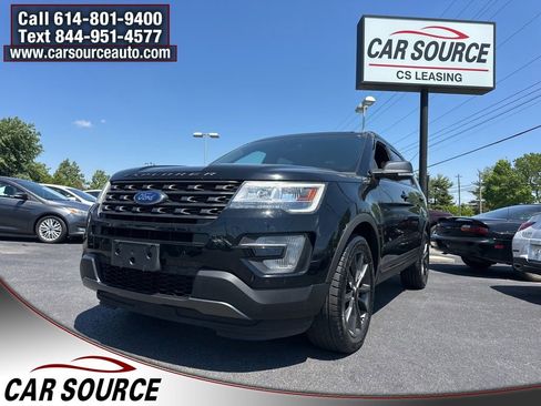 Used 2017 Ford Explorer XLT w/ Equipment Group 202A AWD/4WD image 1