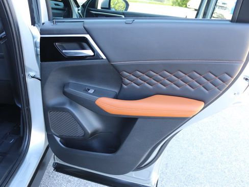 Used 2022 Mitsubishi Outlander SEL AWD/4WD image 9