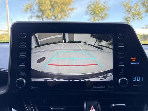 Used 2019 Toyota C-HR Limited image 28