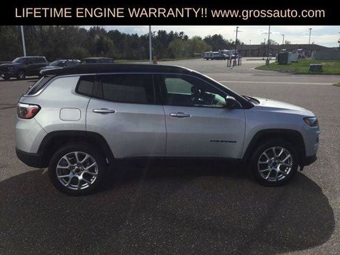 Certified 2025 Jeep Compass Limited AWD/4WD image 9