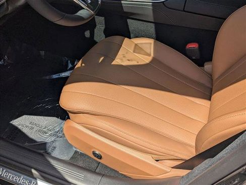 New 2026 Mercedes-Benz E 350 4MATIC Sedan image 4