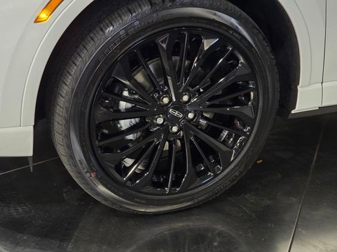 New 2026 Lincoln Corsair Reserve image 14