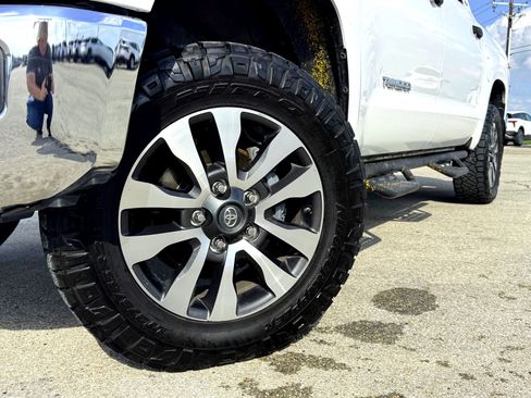Used 2020 Toyota Tundra SR5 w/ SR5 Upgrade Package image 2