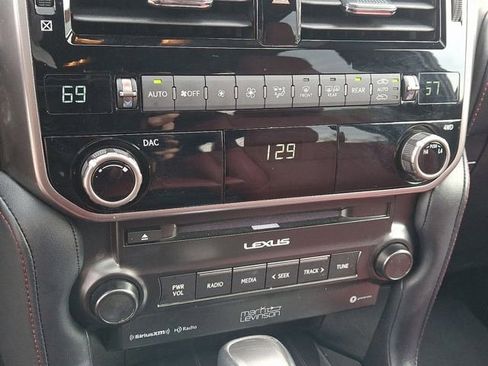 Certified 2023 Lexus GX 460 Premium w/ Accessory Package AWD/4WD image 17