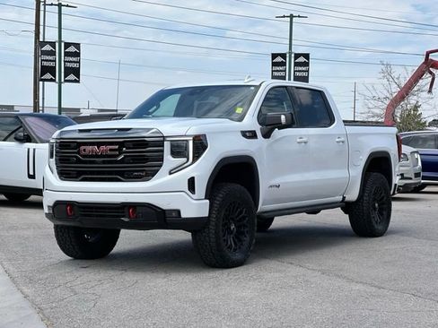 Used 2024 GMC Sierra 1500 AT4 w/ Technology Package AWD/4WD image 3