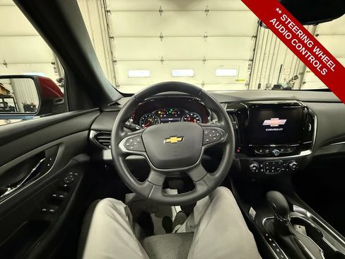 Used 2023 Chevrolet Traverse LT w/ Rear Camera Mirror Package AWD/4WD image 16