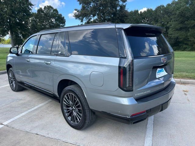 Certified 2025 Cadillac Escalade ESV Sport Platinum w/ LPO, Floor Liner Package AWD/4WD image 4