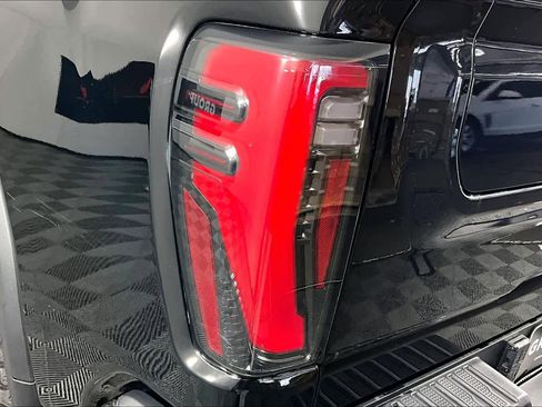 Certified 2024 GMC Sierra 2500 AT4 w/ AT4 Premium Plus Package image 28
