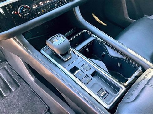 Used 2023 Nissan Pathfinder SL w/ Lighting Package (N92) image 13