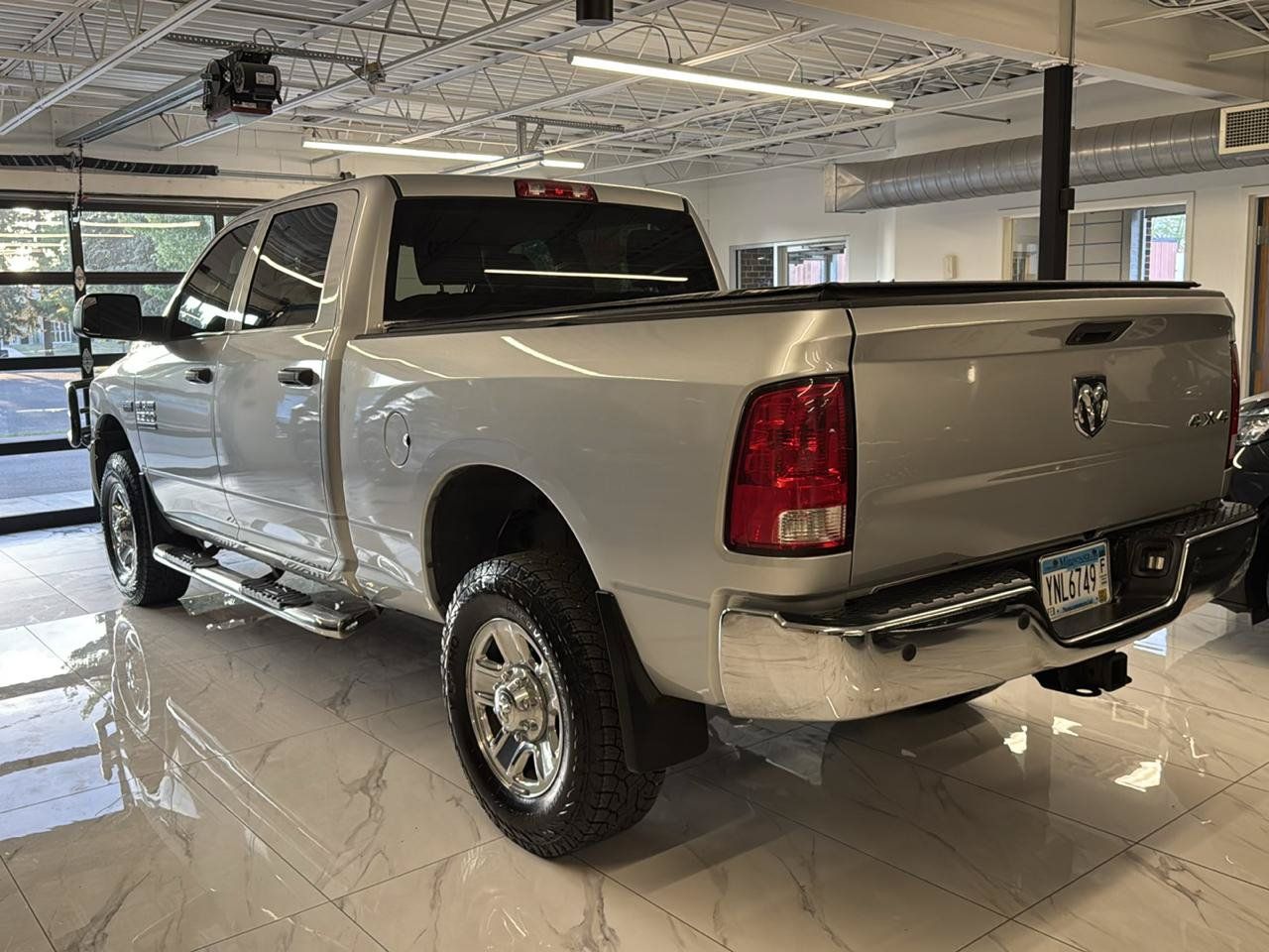 Used 2015 RAM 3500 Tradesman w/ Chrome Appearance Group AWD/4WD image 6