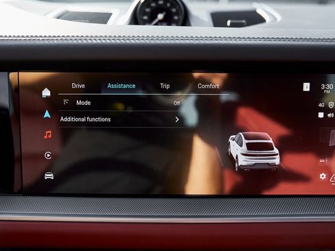 Used 2024 Porsche Cayenne Coupe image 71