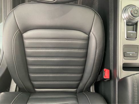 Used 2024 Ford Edge SEL image 42