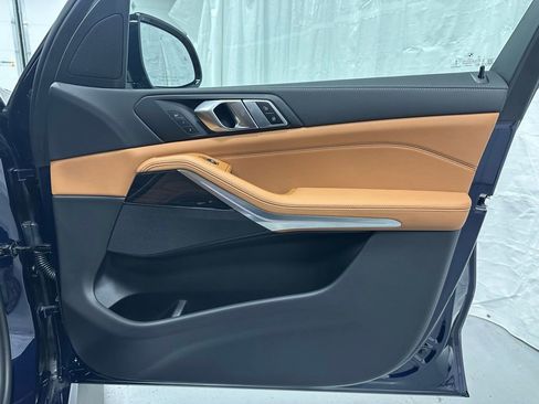 Used 2026 BMW X7 xDrive40i w/ M Sport Package image 58