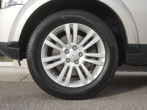 Used 2016 Land Rover LR4 HSE LUX image 32