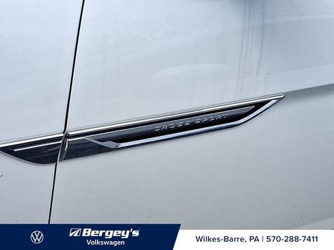 Used 2024 Volkswagen Atlas Cross Sport SEL R-Line AWD/4WD image 11