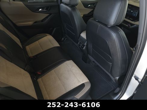 Used 2025 Chevrolet Equinox ACTIV w/ Safety and Technology Package FWD image 39
