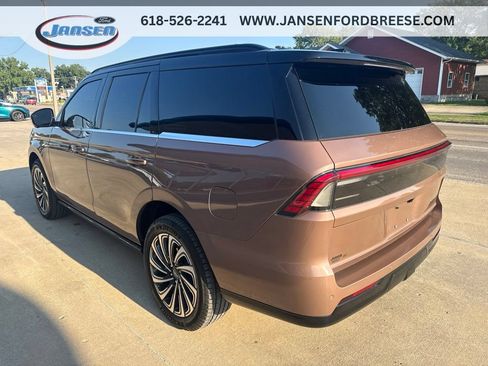 Used 2026 Lincoln Navigator Black Label AWD/4WD image 4