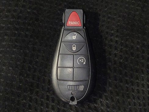 Used 2019 Dodge Grand Caravan SE FWD image 32