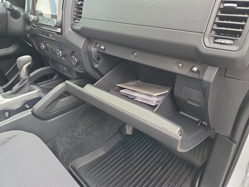 Used 2023 Nissan Frontier S image 27