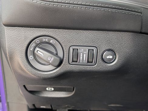 Used 2023 Dodge Challenger R/T w/ Plus Package image 21