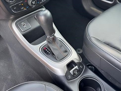 Used 2021 Jeep Compass Latitude w/ Convenience Group FWD image 21