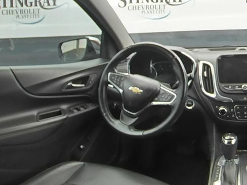 Used 2018 Chevrolet Equinox Premier FWD image 16