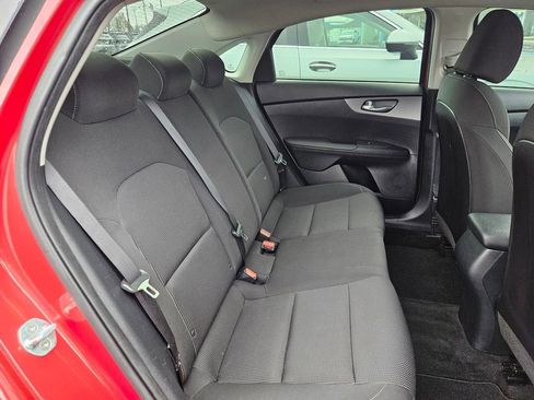 Used 2019 Kia Forte LXS FWD image 28