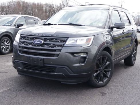 Used 2018 Ford Explorer XLT w/ Equipment Group 202A image 1