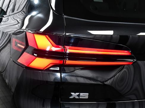 Used 2024 BMW X5 M60i w/ Executive Package AWD/4WD image 88