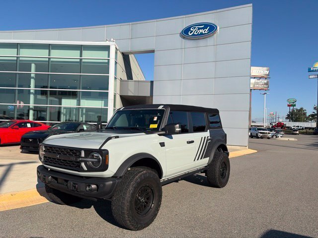 Used 2023 Ford Bronco Badlands AWD/4WD image 1