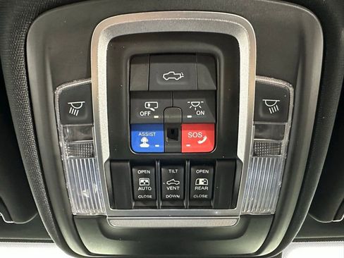 Used 2021 RAM 3500 Laramie image 10