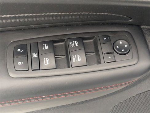 Used 2023 Dodge Durango GT image 12