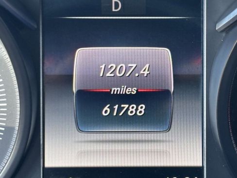 Used 2019 Mercedes-Benz GLC 300 4MATIC Coupe image 32