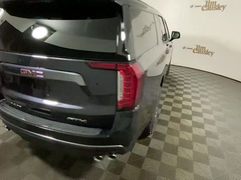Used 2023 GMC Yukon XL AT4 w/ AT4 Premium Plus Package image 8