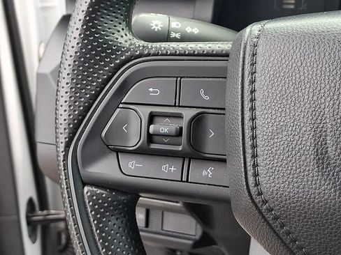 Used 2024 Toyota Tacoma SR AWD/4WD image 7