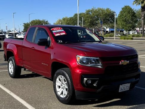 Used 2021 Chevrolet Colorado LT w/ LT Convenience Package RWD image 3