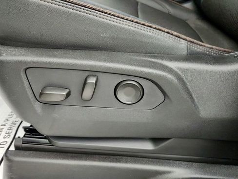 Used 2024 Chevrolet Tahoe High Country w/ Advanced Technology Package image 11