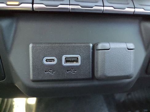 New 2026 GMC Sierra 1500 Pro w/ Pro Value Package image 10