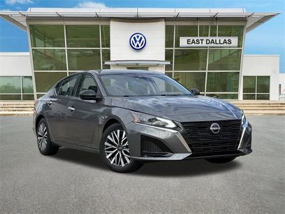 Used 2024 Nissan Altima 2.5 SV