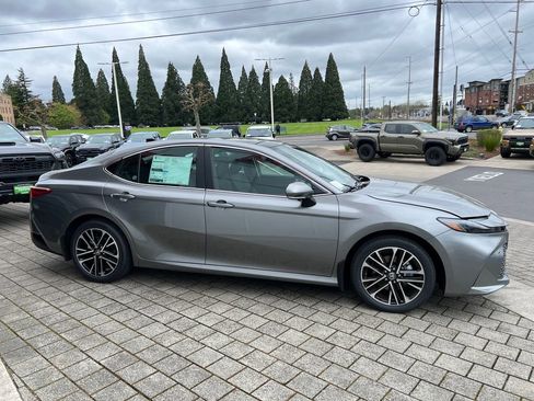 New 2026 Toyota Camry XLE image 6