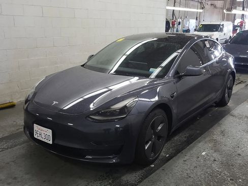 Used 2023 Tesla Model 3 Standard Range image 7